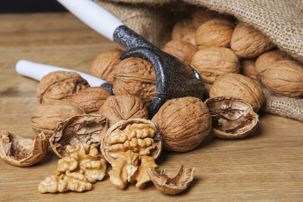 Walnut: Nutrition, Uses, Benefits & Side Effects