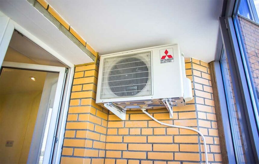 installing-an-air-conditioner-on-a-balcony-pros-and-cons-instructions