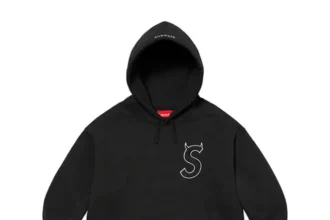 Supreme hoodie