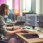 How To Become a Successful Freelance Software Developer